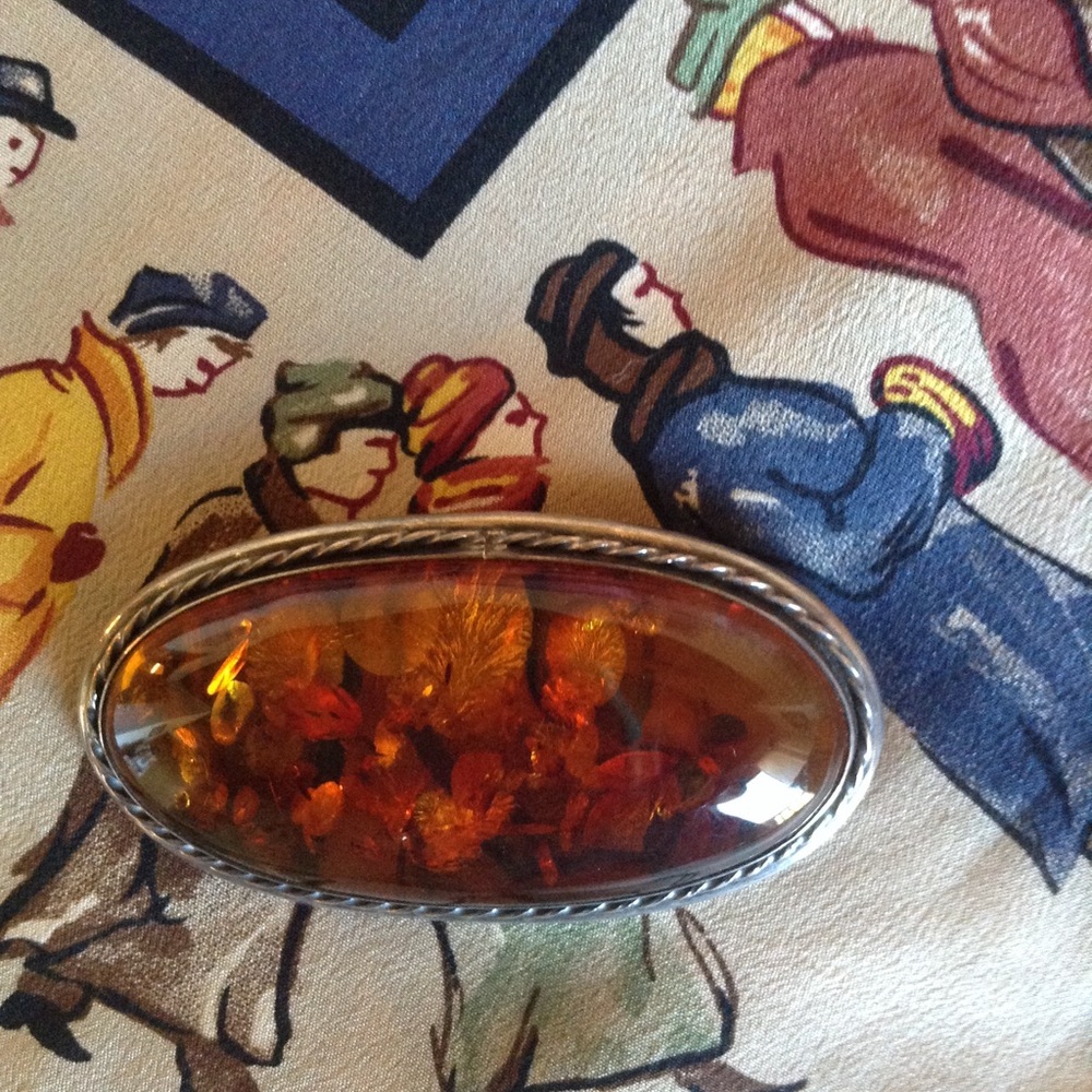 Poland Solid Amber & Sterling Silver Brooch💛 - Picture 4 of 7